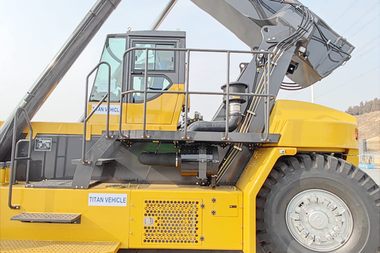 XCMG Container Reach Stacker for Sale in Ghana - مناولة الحاوية: صورة 5 XCMG Container Reach Stacker for Sale in Ghana - مناولة الحاوية: صورة 5