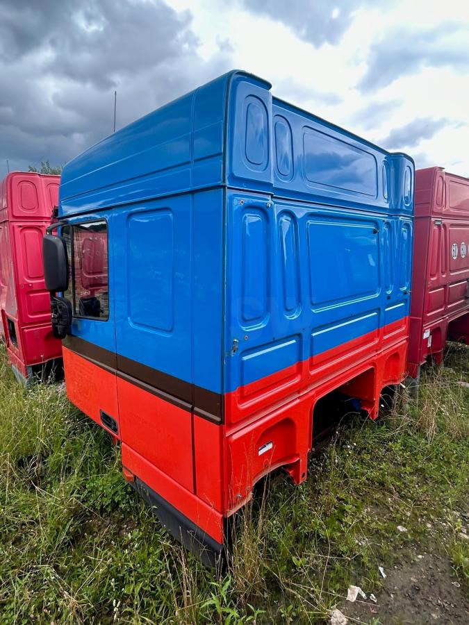 DAF DAF XF105-410 Bleue - كابينة - شاحنة: صورة 5 DAF DAF XF105-410 Bleue - كابينة - شاحنة: صورة 5