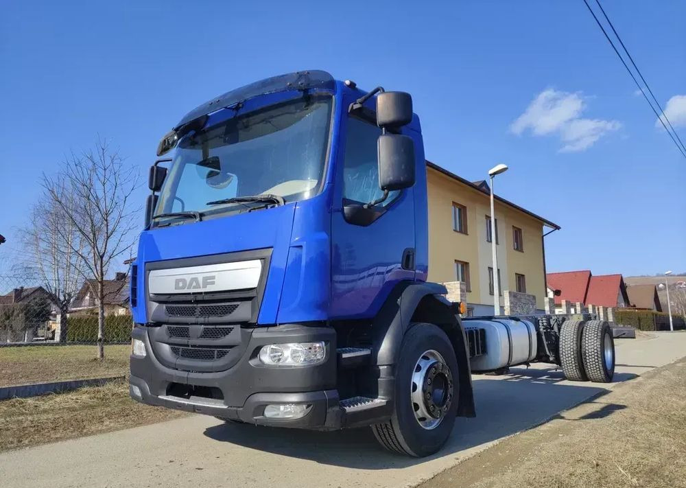 DAF LF 320 ramo do zabudowy 18DMC - شاحنة هيكل كابينة: صورة 1 DAF LF 320 ramo do zabudowy 18DMC - شاحنة هيكل كابينة: صورة 1