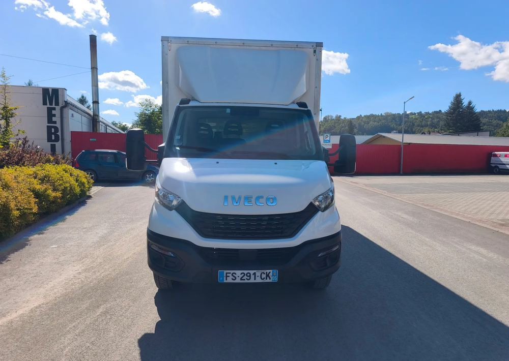 Iveco DAILY 70C18 KONTENER 5,5M obsługa silnika nowy rozrząd - شاحنة مقفلة: صورة 3 Iveco DAILY 70C18 KONTENER 5,5M obsługa silnika nowy rozrząd - شاحنة مقفلة: صورة 3