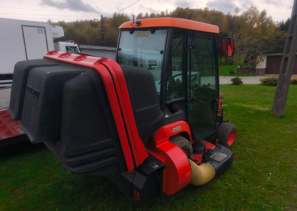 Kubota BX350 4x4 Traktorek komunalny kosiarka pług piaskarka pełen osprzęt - جرار البلدية: صورة 5 Kubota BX350 4x4 Traktorek komunalny kosiarka pług piaskarka pełen osprzęt - جرار البلدية: صورة 5