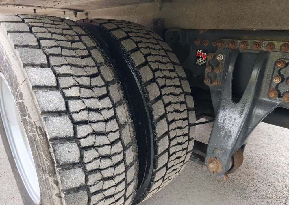 شاحنة الفريزر Renault GAMA D 18.320  chłodnia izoterma 18 palet sypialka: صورة 6