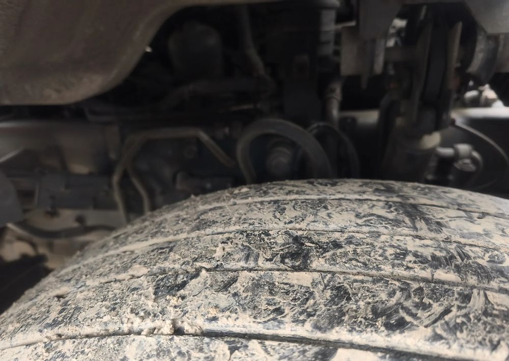 Renault Gama D 18.280  rama do zabudowy poduszka - شاحنة هيكل كابينة: صورة 4 Renault Gama D 18.280  rama do zabudowy poduszka - شاحنة هيكل كابينة: صورة 4