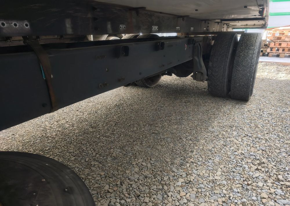 Renault Gama D 18.280 rama do zabudowy poduszka - شاحنة هيكل كابينة: صورة 5 Renault Gama D 18.280 rama do zabudowy poduszka - شاحنة هيكل كابينة: صورة 5