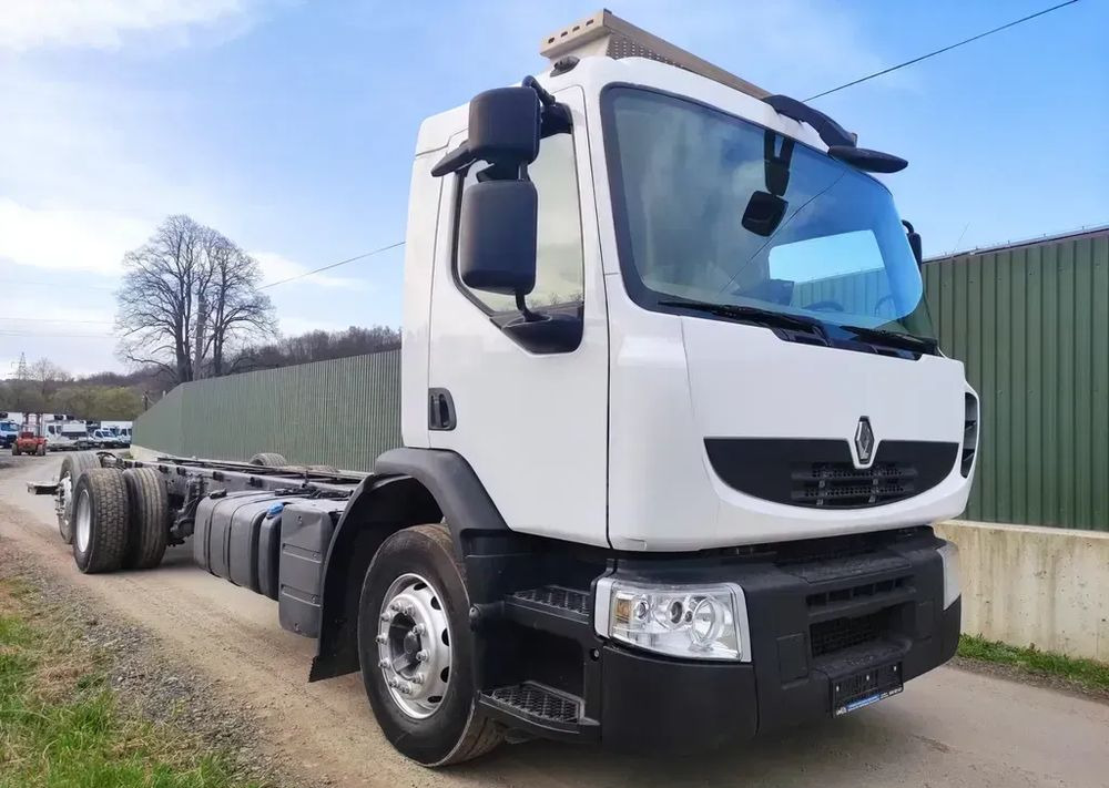 Renault Premium 26.380 Dxi  6x2 rama do zabudowy - شاحنة هيكل كابينة: صورة 1 Renault Premium 26.380 Dxi  6x2 rama do zabudowy - شاحنة هيكل كابينة: صورة 1