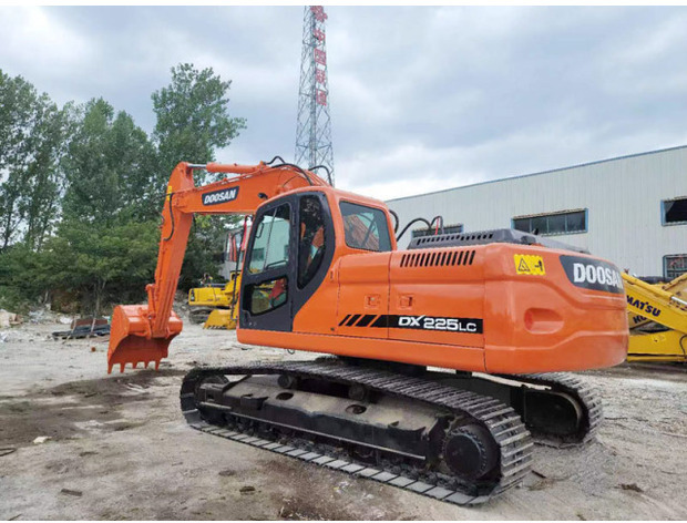 حفار زحاف 2022 Doosan DX225LC: صورة 8