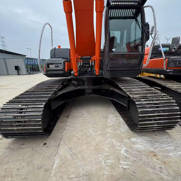 2022 Hitachi ZX250 - حفار زحاف: صورة 3 2022 Hitachi ZX250 - حفار زحاف: صورة 3