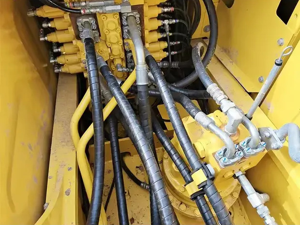 2022 Komatsu PC220 - حفار زحاف: صورة 3 2022 Komatsu PC220 - حفار زحاف: صورة 3