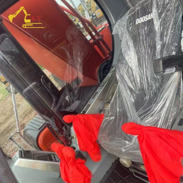 2023 Doosan DX300 - حفار زحاف: صورة 2 2023 Doosan DX300 - حفار زحاف: صورة 2