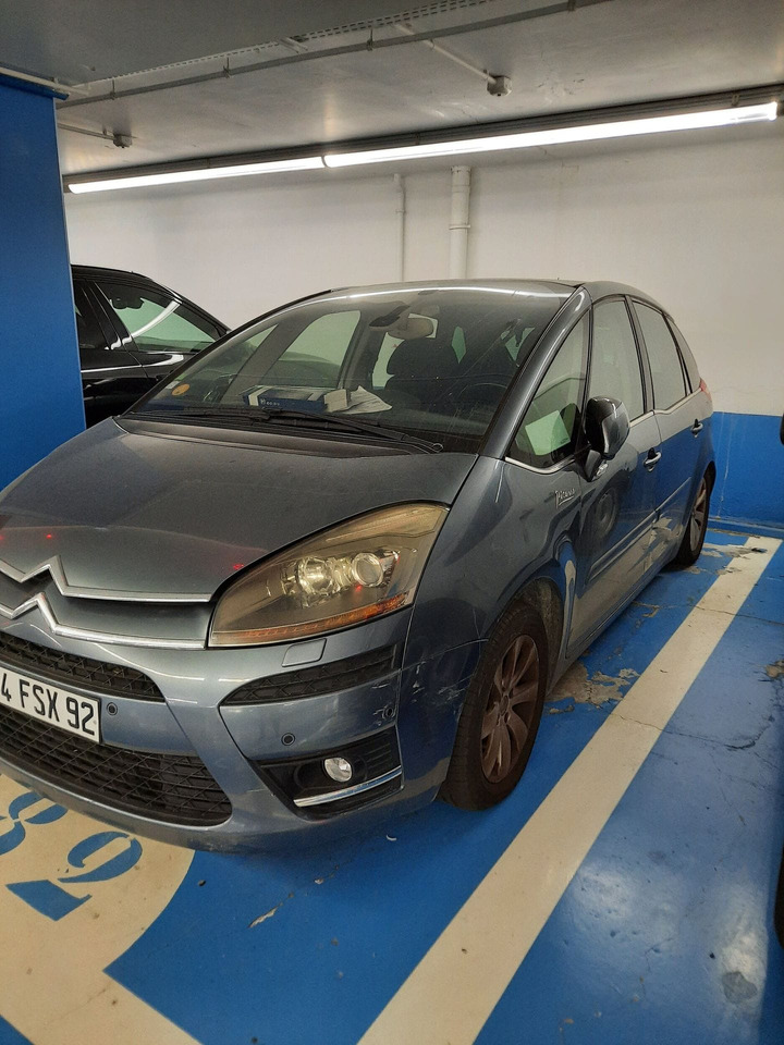 CITROEN C4 - 2008 - 1 ER MAIN - BOITE AUTO NEUVE - BATTERIE A CHANGE ET SUSPENSION A REVOIR - سيارة: صورة 1 CITROEN C4 - 2008 - 1 ER MAIN - BOITE AUTO NEUVE - BATTERIE A CHANGE ET SUSPENSION A REVOIR - سيارة: صورة 1