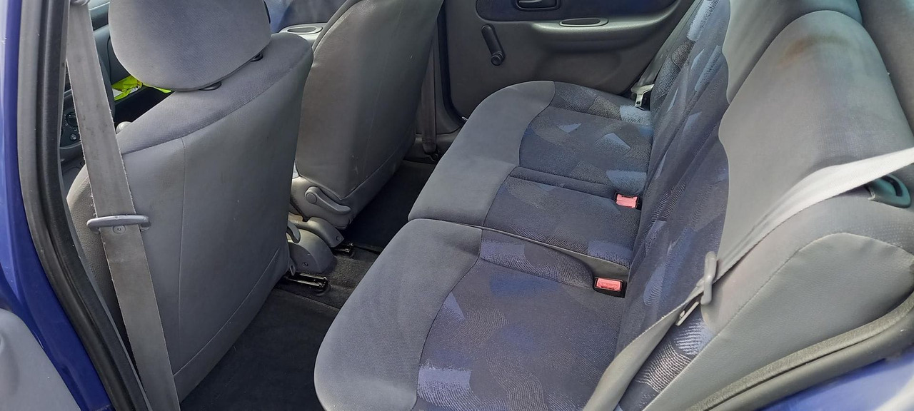 CLIO WITHOUT ROADWORTHINESS TEST - سيارة: صورة 4 CLIO WITHOUT ROADWORTHINESS TEST - سيارة: صورة 4