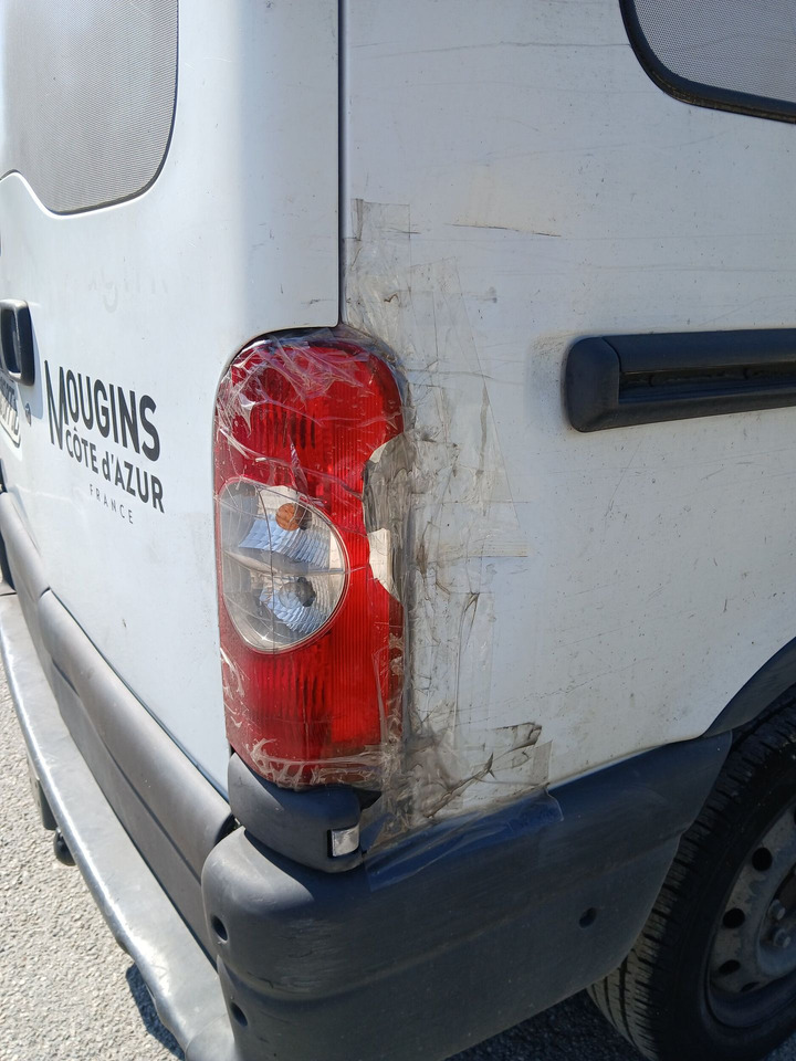 FOURGON RENAULT MASTER NON ROULANT . - آليات: صورة 5 FOURGON RENAULT MASTER NON ROULANT . - آليات: صورة 5