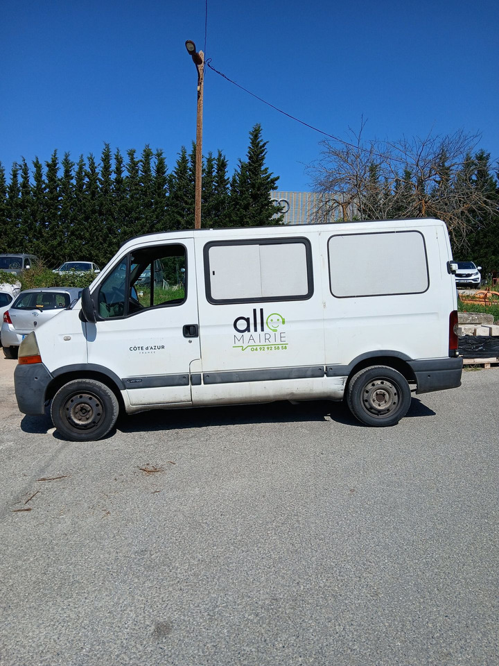 FOURGON RENAULT MASTER NON ROULANT . - آليات: صورة 1 FOURGON RENAULT MASTER NON ROULANT . - آليات: صورة 1