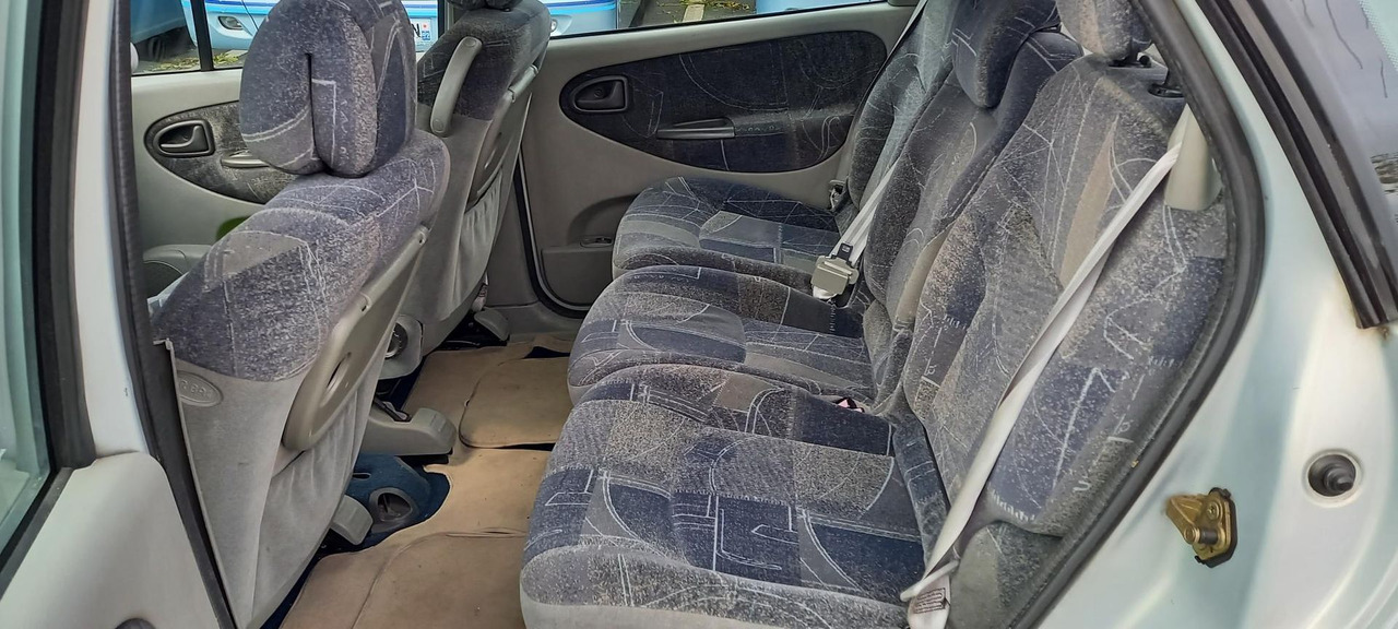 MEGANE ESSENCE (241) - سيارة: صورة 5 MEGANE ESSENCE (241) - سيارة: صورة 5