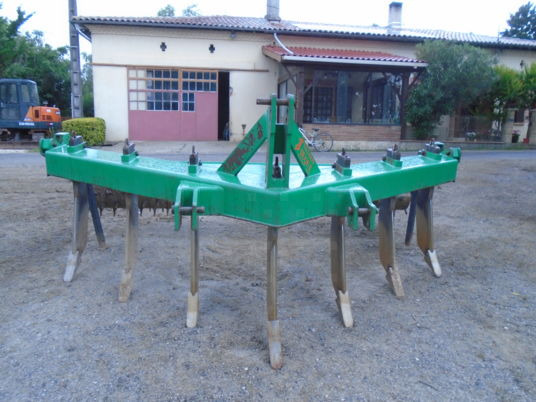 Duque - محراث تحت التربة: صورة 1 Duque - محراث تحت التربة: صورة 1