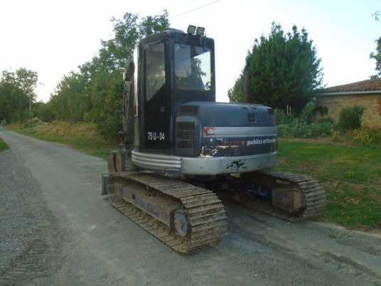 Hitachi ex75-3 - حفارة مُصَّغرة: صورة 3 Hitachi ex75-3 - حفارة مُصَّغرة: صورة 3