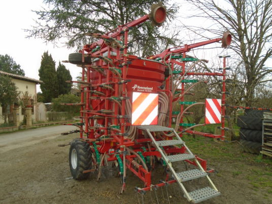 Kverneland TS EVO 6000 - آلة البذار متعددة الوظائف: صورة 1 Kverneland TS EVO 6000 - آلة البذار متعددة الوظائف: صورة 1