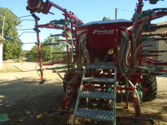 Kverneland ts evo 5000 - آلة البذار متعددة الوظائف: صورة 4 Kverneland ts evo 5000 - آلة البذار متعددة الوظائف: صورة 4
