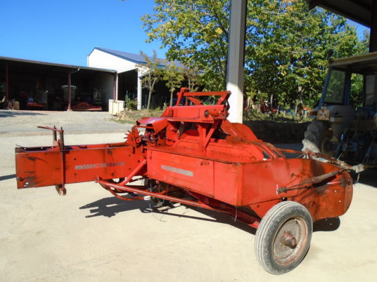 Massey Ferguson 10-8 - مكبس البالات المستطيله: صورة 5 Massey Ferguson 10-8 - مكبس البالات المستطيله: صورة 5