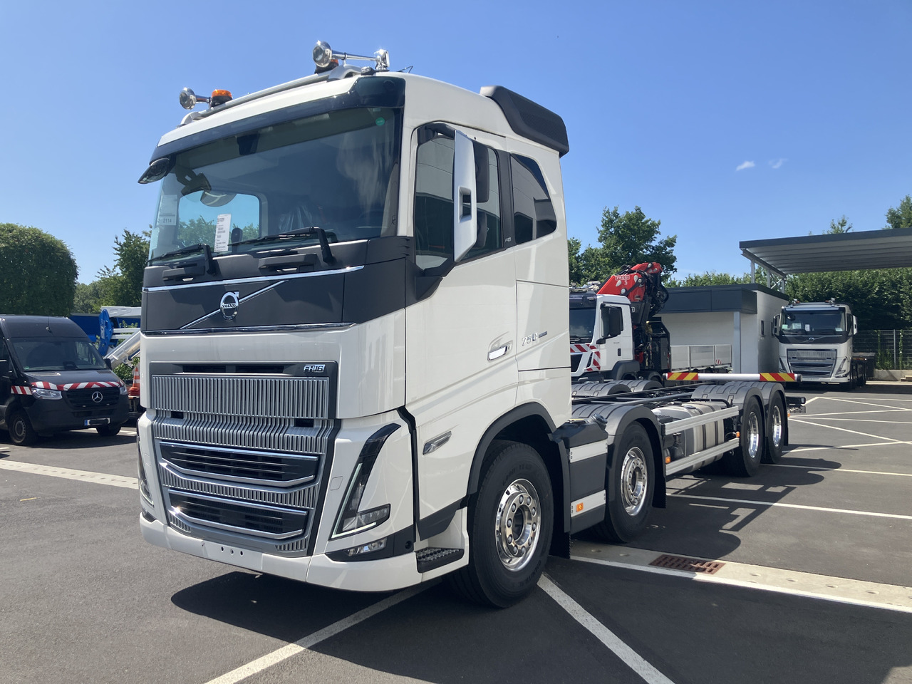 VOLVO FH16 750 8x4 Chassis - شاحنة هيكل كابينة: صورة 5 VOLVO FH16 750 8x4 Chassis - شاحنة هيكل كابينة: صورة 5