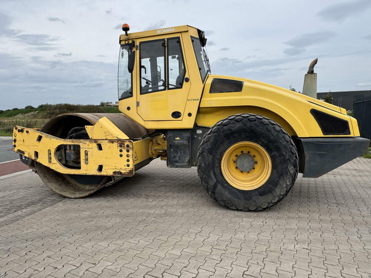Bomag BW 213 D-4 - آليات: صورة 4 Bomag BW 213 D-4 - آليات: صورة 4