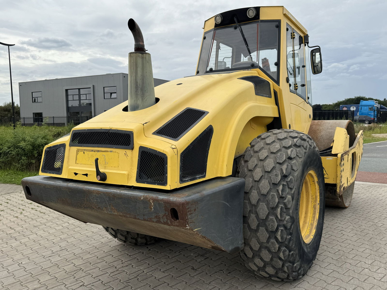 Bomag BW 213 D-4 - آليات: صورة 5 Bomag BW 213 D-4 - آليات: صورة 5