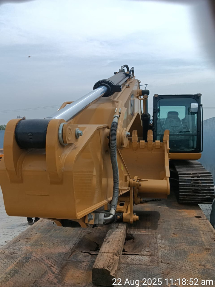 CATERPILLAR 323D3 - حفارة: صورة 1 CATERPILLAR 323D3 - حفارة: صورة 1