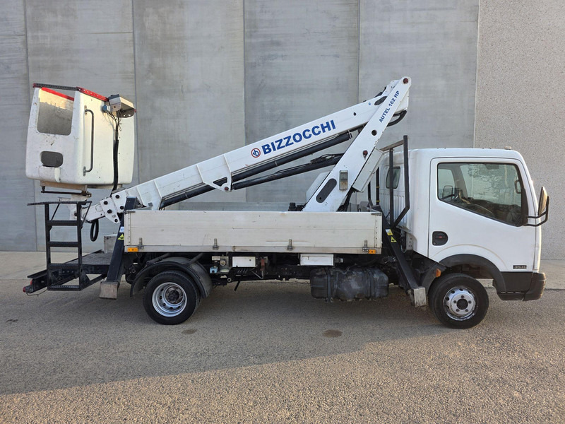 Usado BIZZOCCHI AUTEL 162 HP Sobre NISSAN CABSTAR - معدات الوصول: صورة 1 Usado BIZZOCCHI AUTEL 162 HP Sobre NISSAN CABSTAR - معدات الوصول: صورة 1