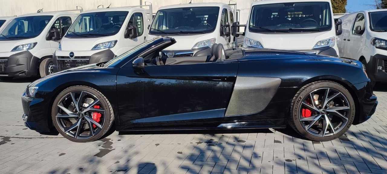Audi R8 Spyder 5.2 FSI RWD performance - سيارة: صورة 5 Audi R8 Spyder 5.2 FSI RWD performance - سيارة: صورة 5
