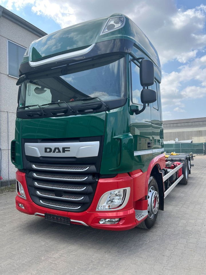 DAF XF 480 FAN SSC BDF C715/745 + Intarder + 2x Tank - شاحنات الحاويات / جسم علوي قابل للتغيير شاحنة: صورة 4 DAF XF 480 FAN SSC BDF C715/745 + Intarder + 2x Tank - شاحنات الحاويات / جسم علوي قابل للتغيير شاحنة: صورة 4