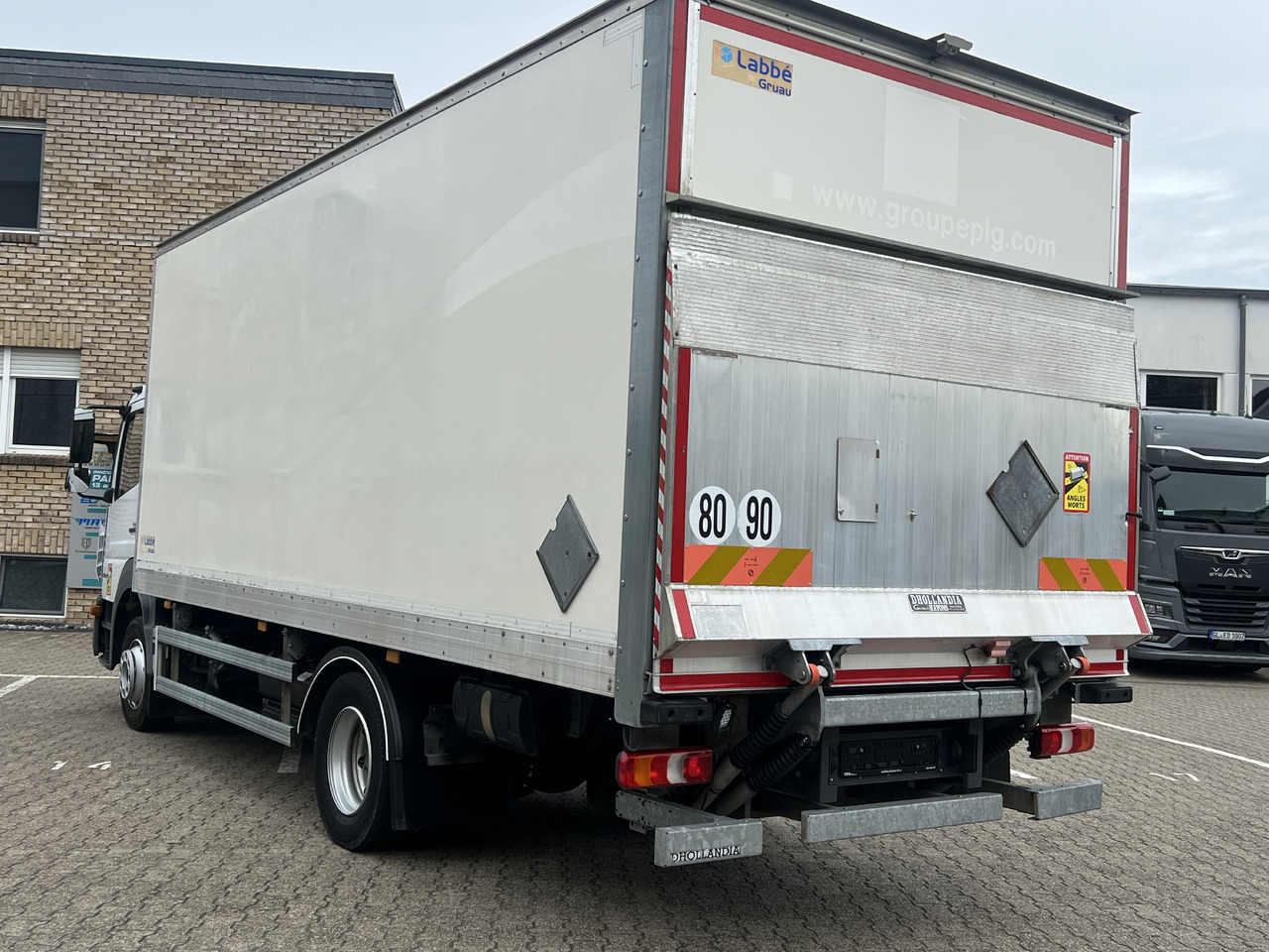 MERCEDES-BENZ Atego 1218 L Classic-Vermietung möglich-ADR-LBW - شاحنة مقفلة: صورة 5 MERCEDES-BENZ Atego 1218 L Classic-Vermietung möglich-ADR-LBW - شاحنة مقفلة: صورة 5