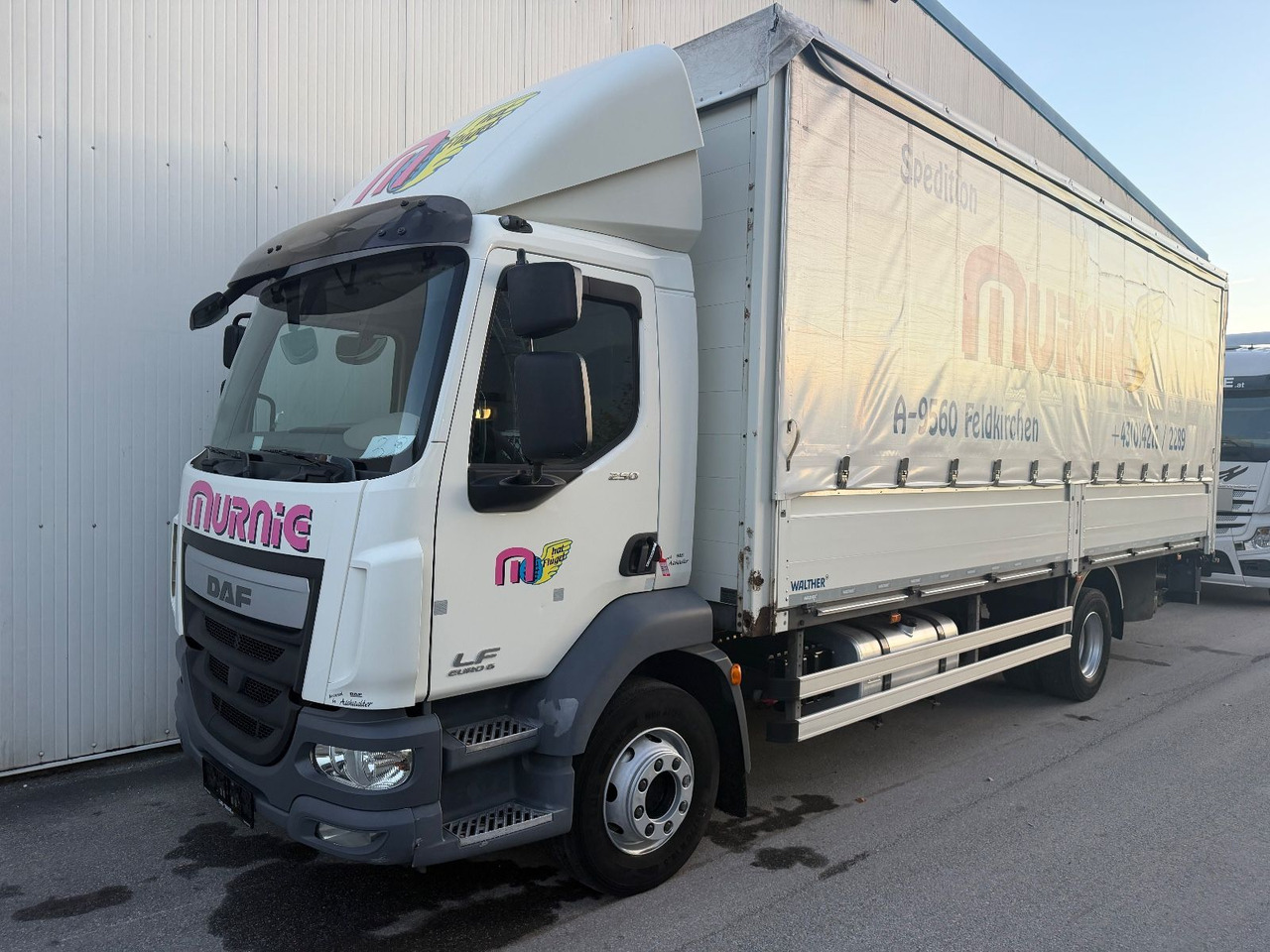 DAF LF 250 16T/LBW €6 - شاحنة ستارة: صورة 1 DAF LF 250 16T/LBW €6 - شاحنة ستارة: صورة 1