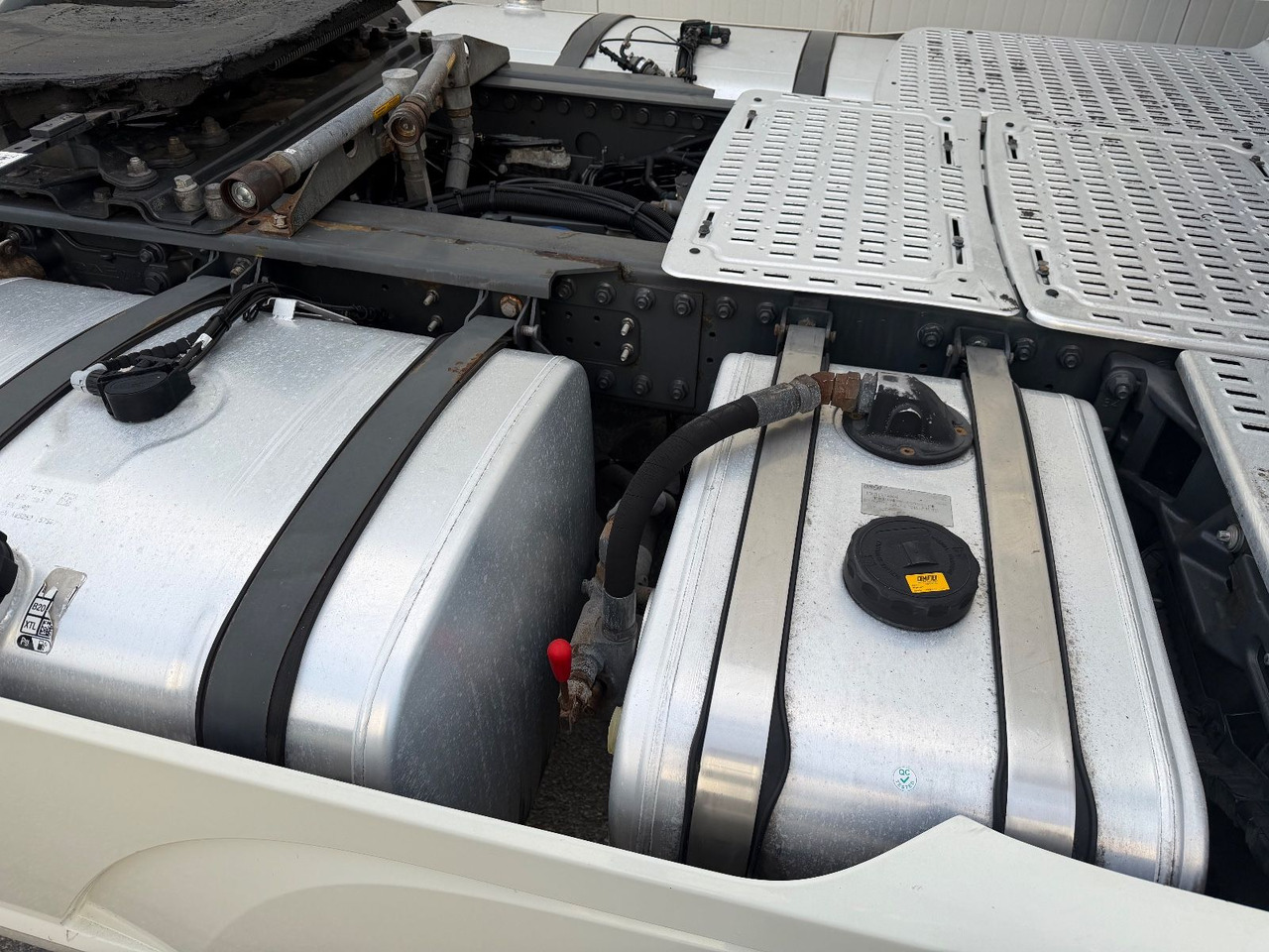 DAF XF 530 Vollausstattung Vollluft 2l-Hydraulik - وحدة جر: صورة 5 DAF XF 530 Vollausstattung Vollluft 2l-Hydraulik - وحدة جر: صورة 5