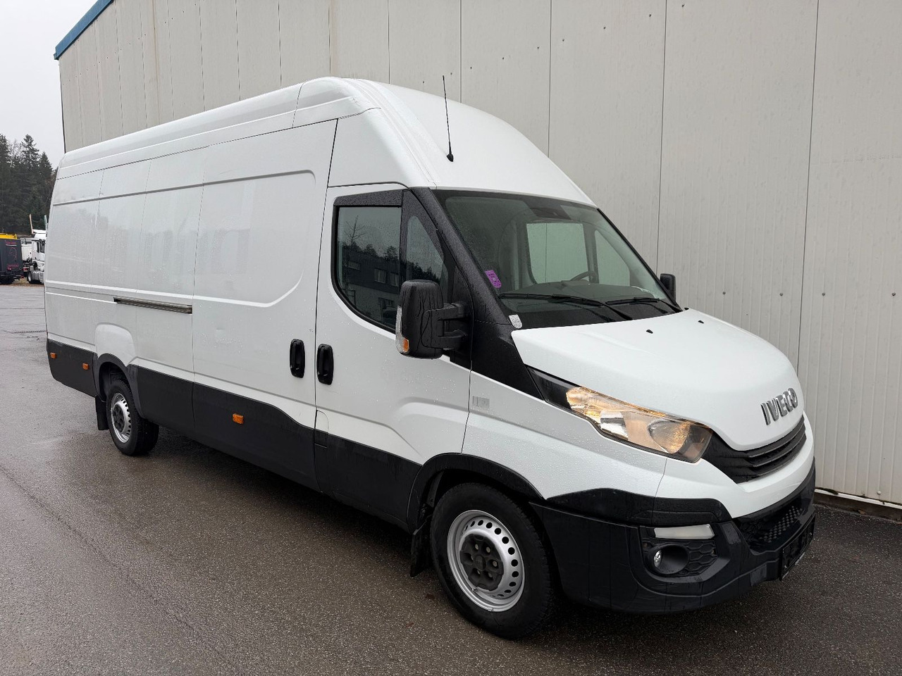Iveco Daily 35S14 HiMatic L4H3 Maxi Iveco Daily 35S14 HiMatic L4H3 Maxi - فان: صورة 2 Iveco Daily 35S14 HiMatic L4H3 Maxi Iveco Daily 35S14 HiMatic L4H3 Maxi - فان: صورة 2