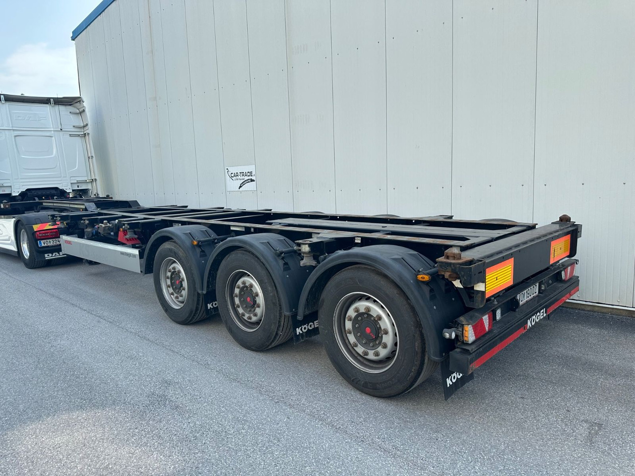 Kögel SN 24 LIFT SAF 2x20 1x30 1x40 6STK - نصف مقطورة لنقل الحاويات: صورة 2 Kögel SN 24 LIFT SAF 2x20 1x30 1x40 6STK - نصف مقطورة لنقل الحاويات: صورة 2