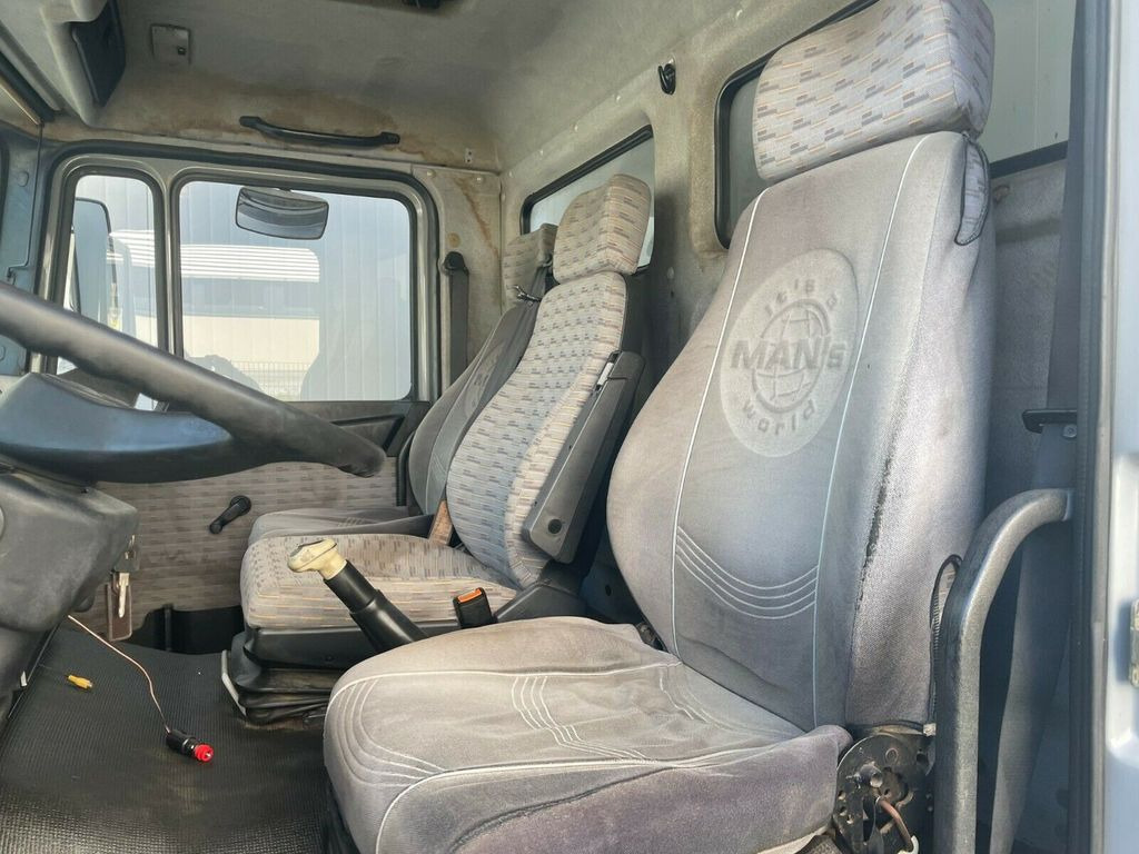 شاحنة نقل خيل MAN 12.192 Pferdetransporter MAN 12.192 Pferdetransporter: صورة 11