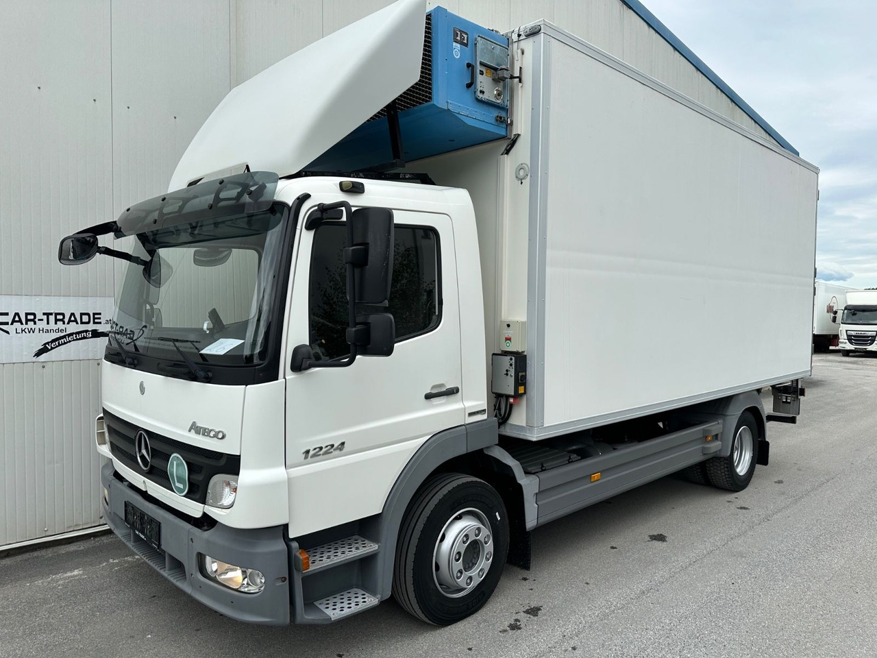 Mercedes-Benz Atego 1224 Automat Klima TK-29C - شاحنة الفريزر: صورة 1 Mercedes-Benz Atego 1224 Automat Klima TK-29C - شاحنة الفريزر: صورة 1