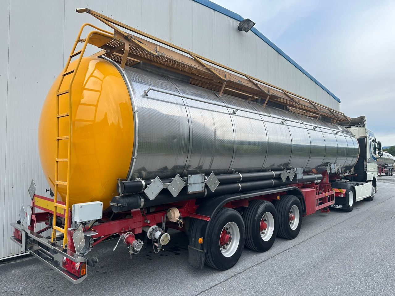 Schwarzmüller Chemi L4BH 42050L Lift BPW - نصف مقطورة صهريج: صورة 4 Schwarzmüller Chemi L4BH 42050L Lift BPW - نصف مقطورة صهريج: صورة 4