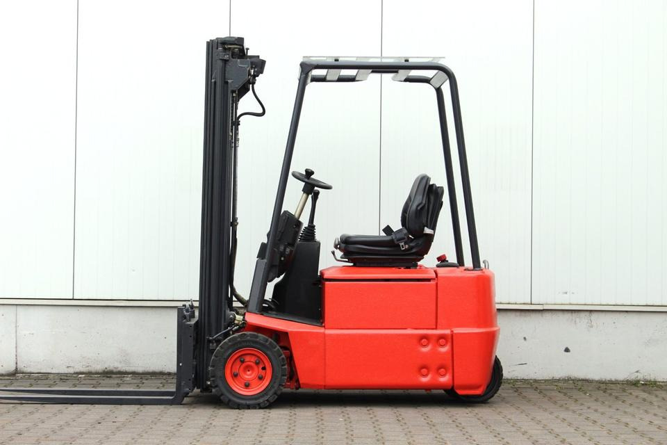 LINDE E15Z-02 Triplex 4,7m - رافعة شوكية كهربائية: صورة 5 LINDE E15Z-02 Triplex 4,7m - رافعة شوكية كهربائية: صورة 5