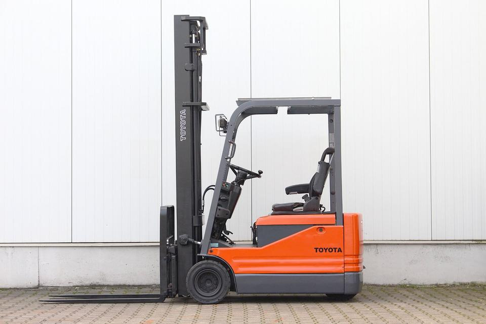 TOYOTA 5FBE15 - 1400kg - 4,5m UVV NEU - رافعة شوكية كهربائية: صورة 4 TOYOTA 5FBE15 - 1400kg - 4,5m UVV NEU - رافعة شوكية كهربائية: صورة 4