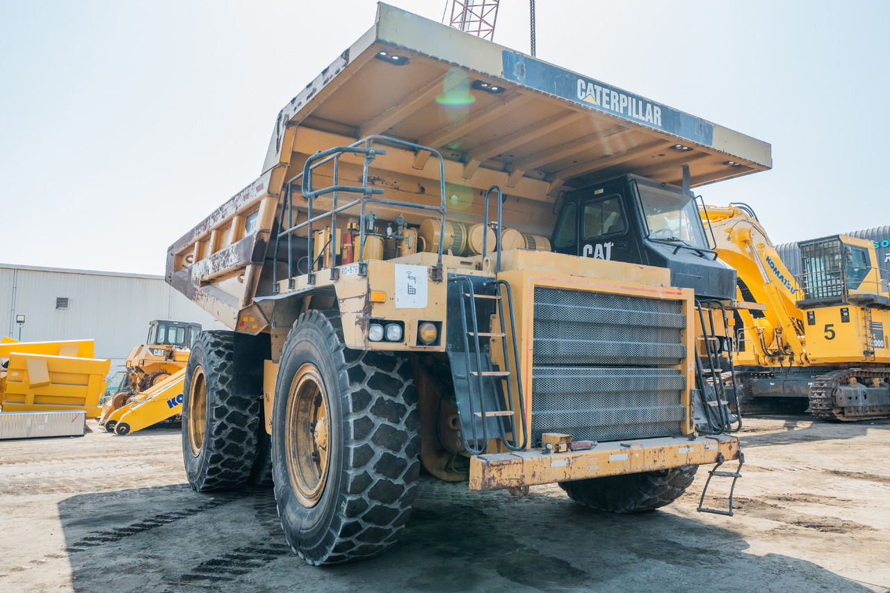 CATERPILLAR 777 D - شاحنة قلاب صلبة: صورة 2 CATERPILLAR 777 D - شاحنة قلاب صلبة: صورة 2