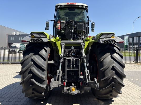 Claas Xerion 4200 Trac VC - جرار: صورة 4 Claas Xerion 4200 Trac VC - جرار: صورة 4