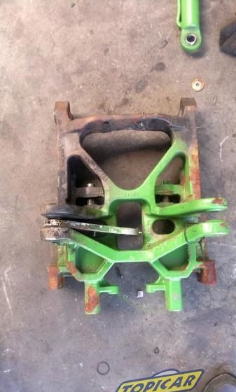 JOHN DEERE WÓZEK ŁAWA PRZÓD Support L155254 - تعليق - الآلات الزراعية: صورة 4 JOHN DEERE WÓZEK ŁAWA PRZÓD Support L155254 - تعليق - الآلات الزراعية: صورة 4