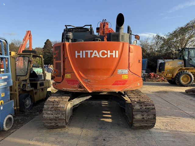 HITACHI ZX135US-6 - حفار زحاف: صورة 4 HITACHI ZX135US-6 - حفار زحاف: صورة 4