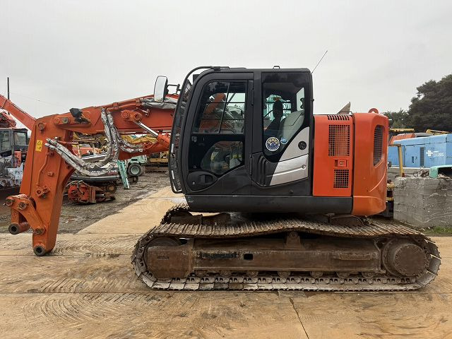 HITACHI ZX135USK-5B - حفار زحاف: صورة 2 HITACHI ZX135USK-5B - حفار زحاف: صورة 2