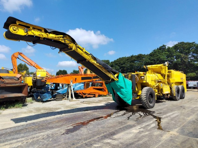 KOMATSU GC380F-2 - قشاطة أسفلت: صورة 5 KOMATSU GC380F-2 - قشاطة أسفلت: صورة 5