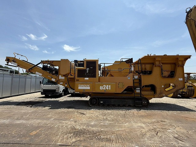 SANDVIK QJ241 - كسارة متحركه: صورة 2 SANDVIK QJ241 - كسارة متحركه: صورة 2