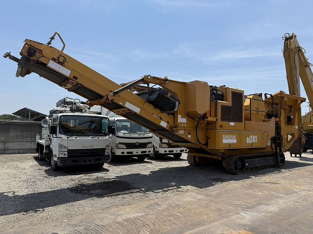 SANDVIK QJ241 - كسارة متحركه: صورة 1 SANDVIK QJ241 - كسارة متحركه: صورة 1