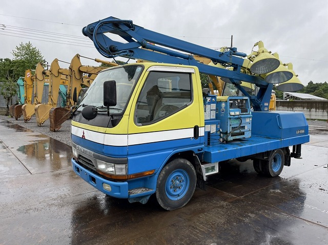 TADANO LS-106A - برج الإنارة, شاحنة: صورة 1 TADANO LS-106A - برج الإنارة, شاحنة: صورة 1