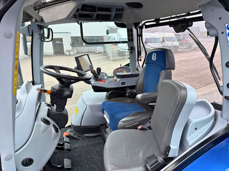 New Holland T7.270AC Stage V - جرار: صورة 5 New Holland T7.270AC Stage V - جرار: صورة 5